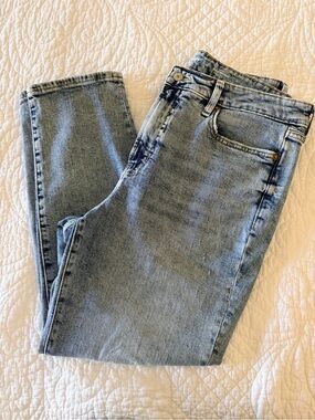 Old Navy High-Waisted OG Straight Ankle.